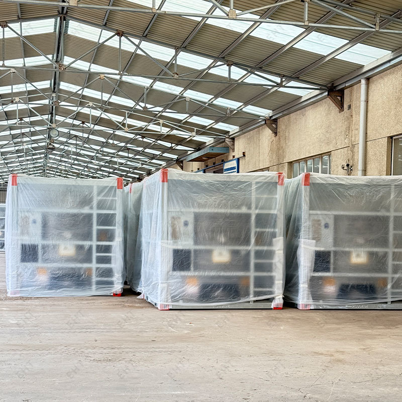 Przenośny kontener-cysterna o długości 10 stóp